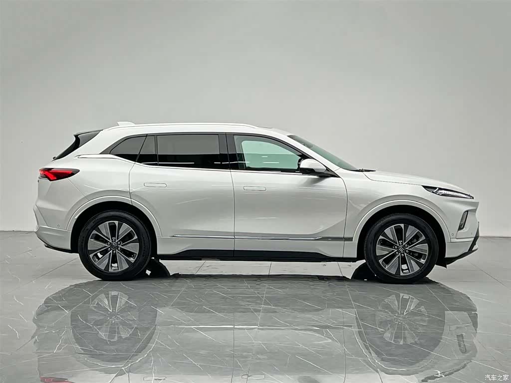 Buick E5, 2025 7