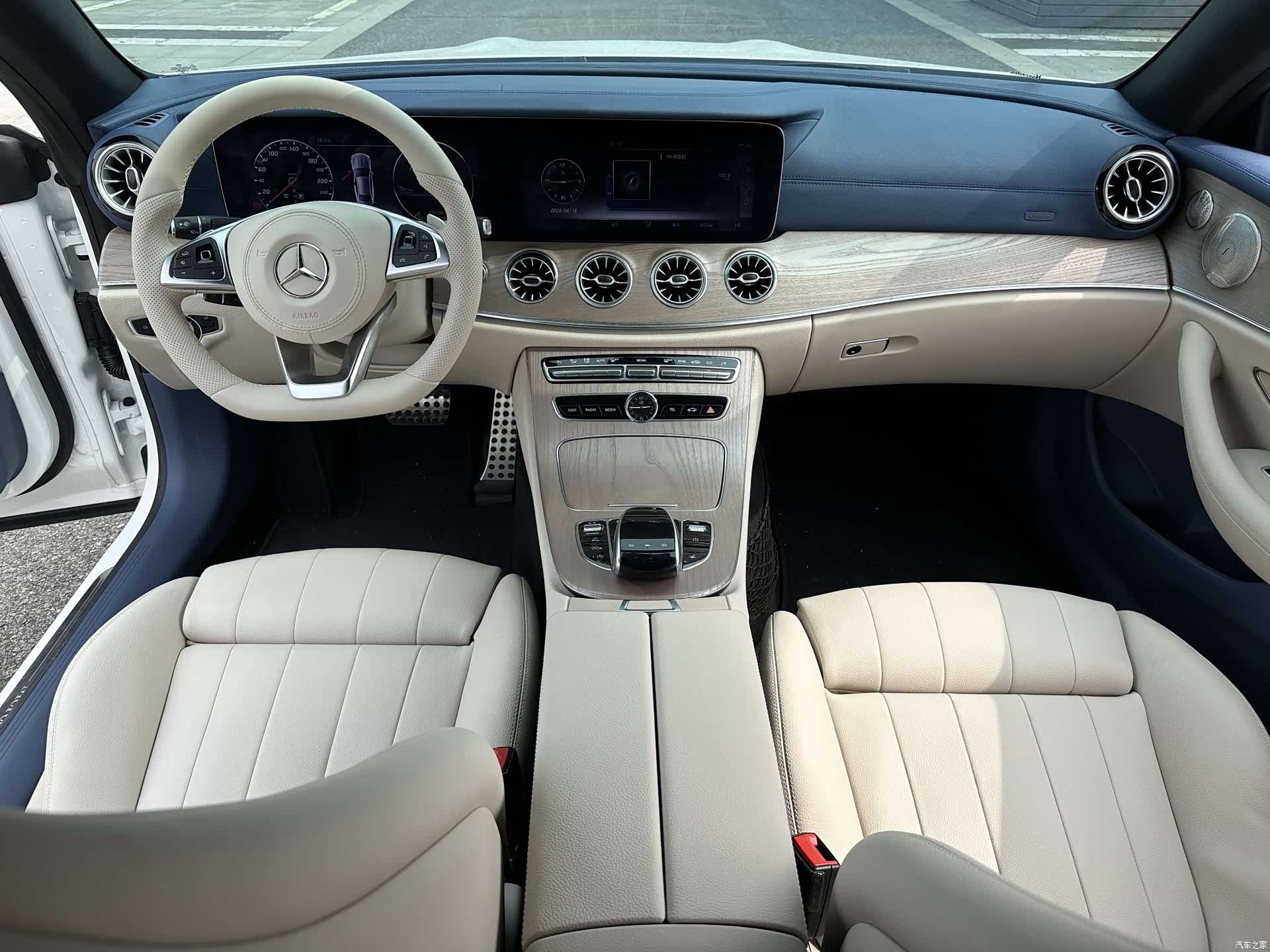 Mercedes-Benz E-Class, 2018 10