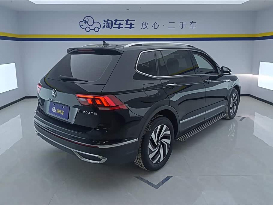 Volkswagen Tiguan L