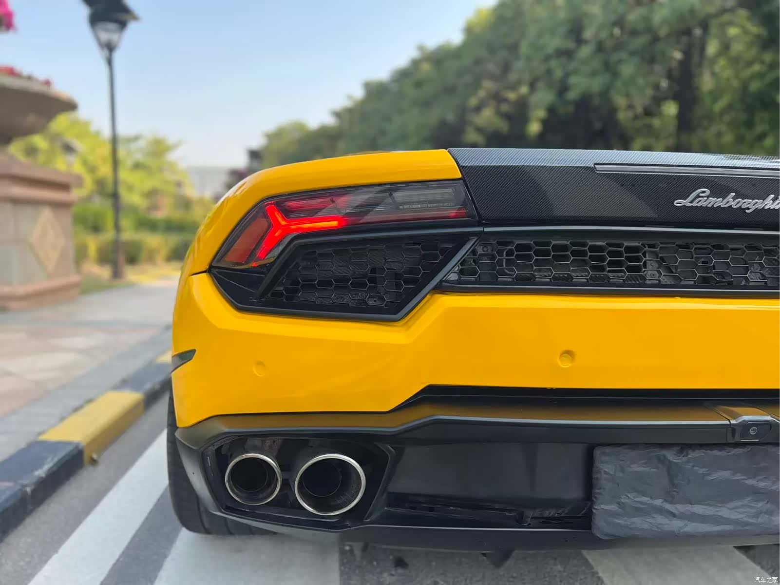 Lamborghini Huracán, 2017 все фото