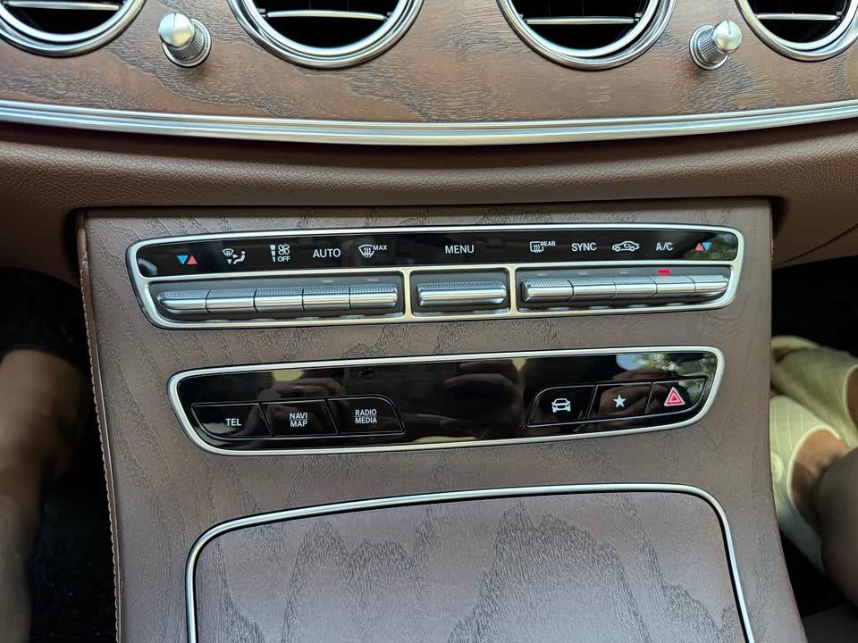 Mercedes-Benz E-class Mercedes-Benz E-class