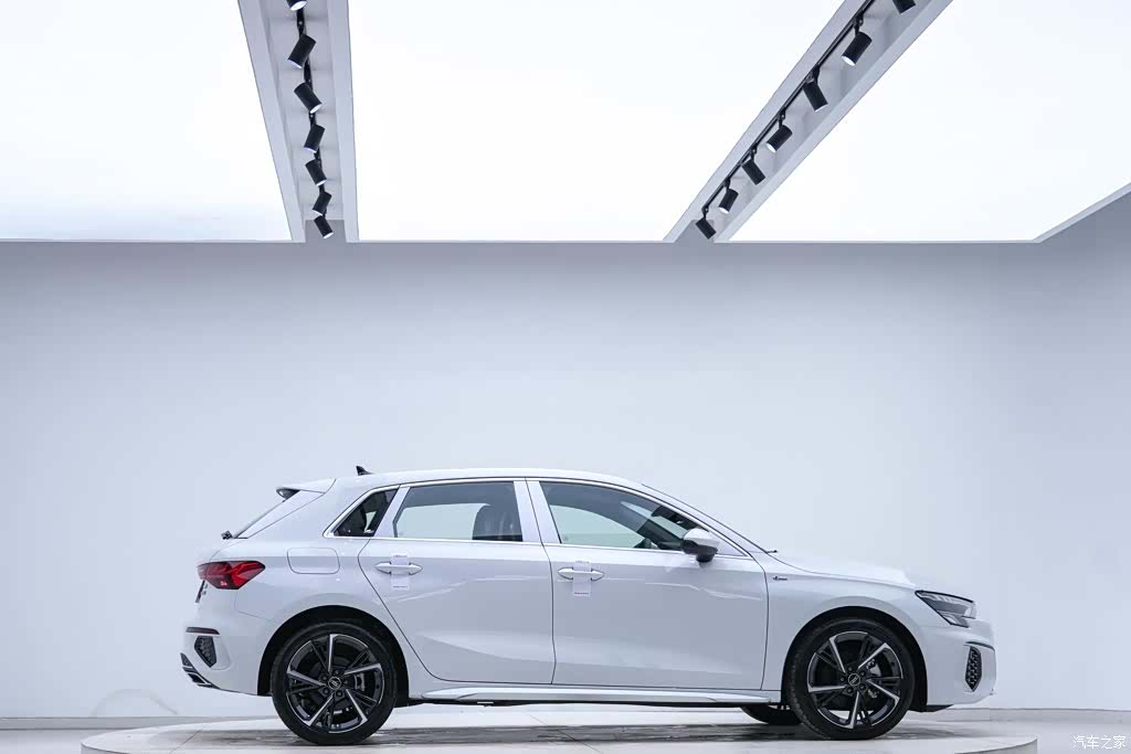 Audi A3, 2023 4