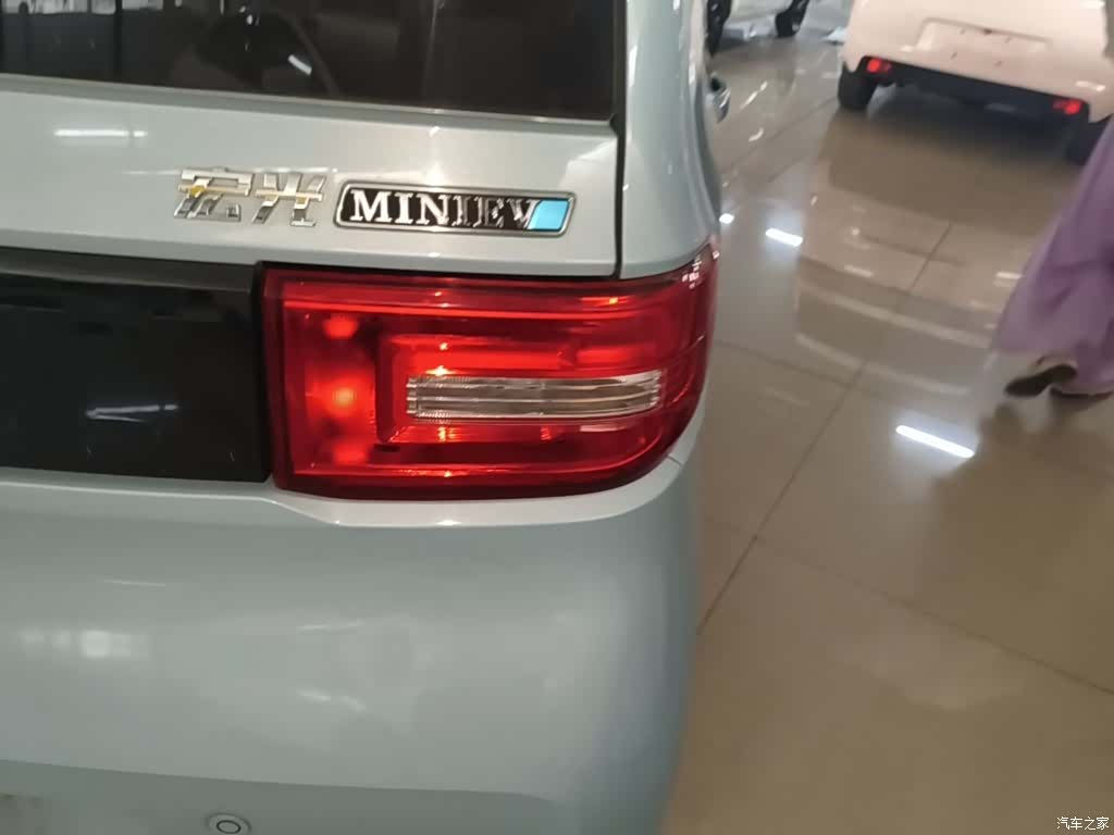 Wuling MINIEV, 2020 8