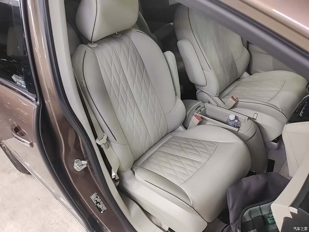 Buick GL8, 2022 25