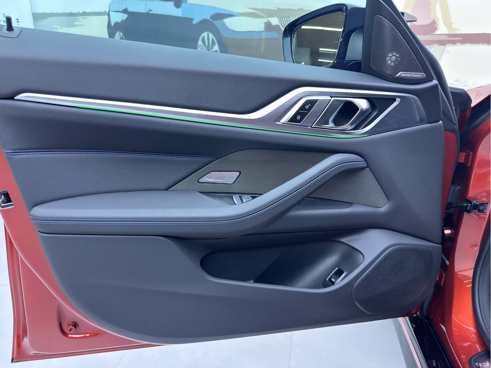 BMW i4, 2025 10