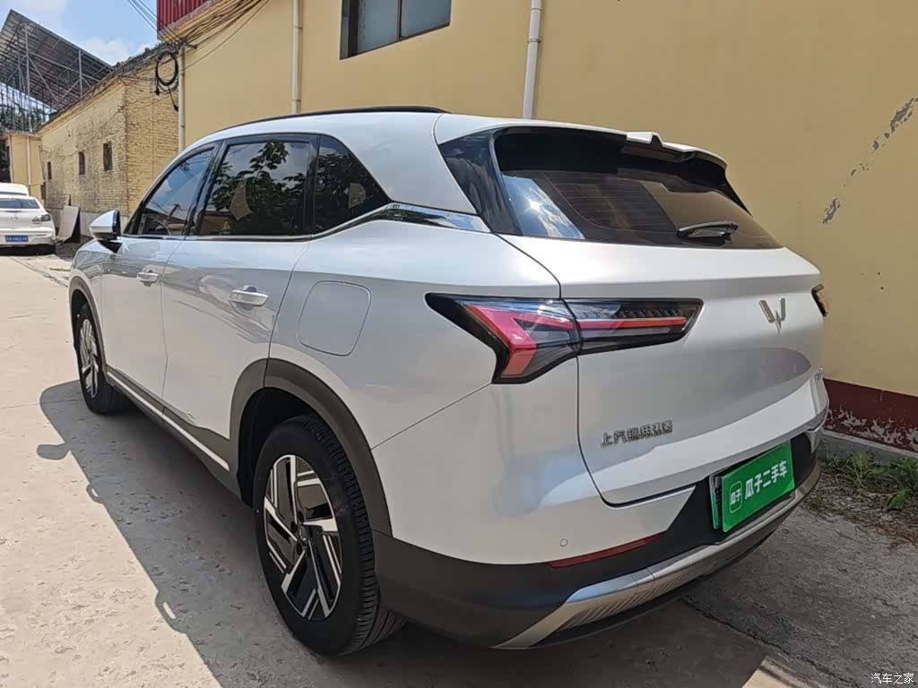Wuling Starlight, 2024 все фото
