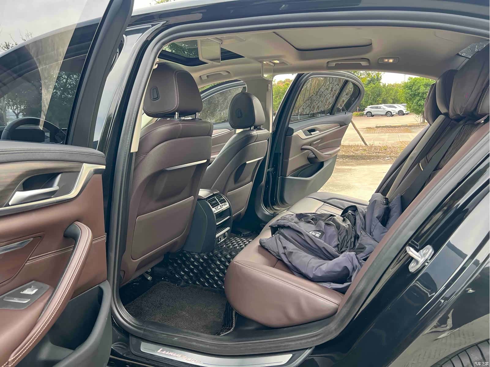 BMW 5 Series, 2019 14