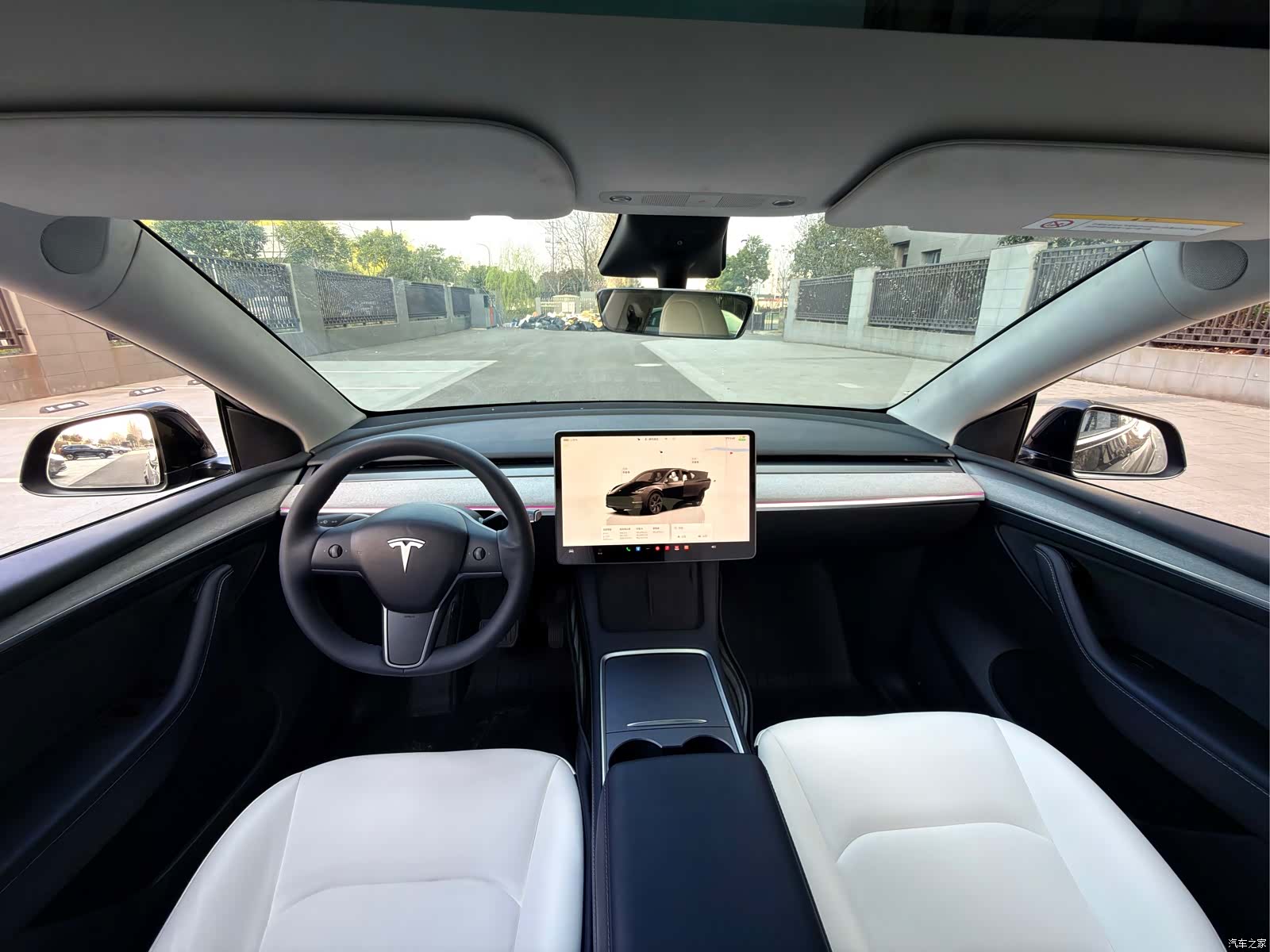 Tesla Model Y, 2023 11