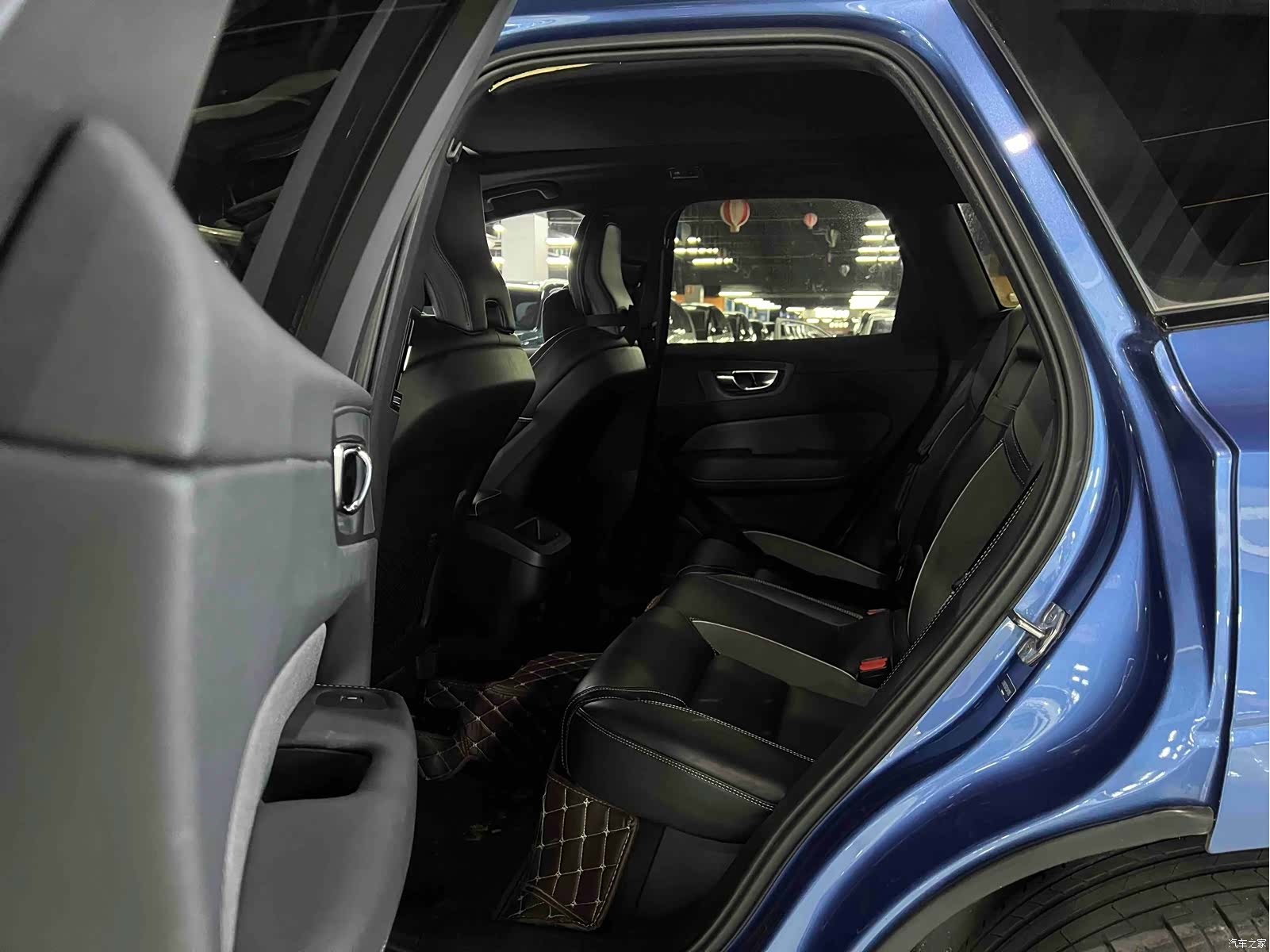 Volvo XC60, 2020 все фото