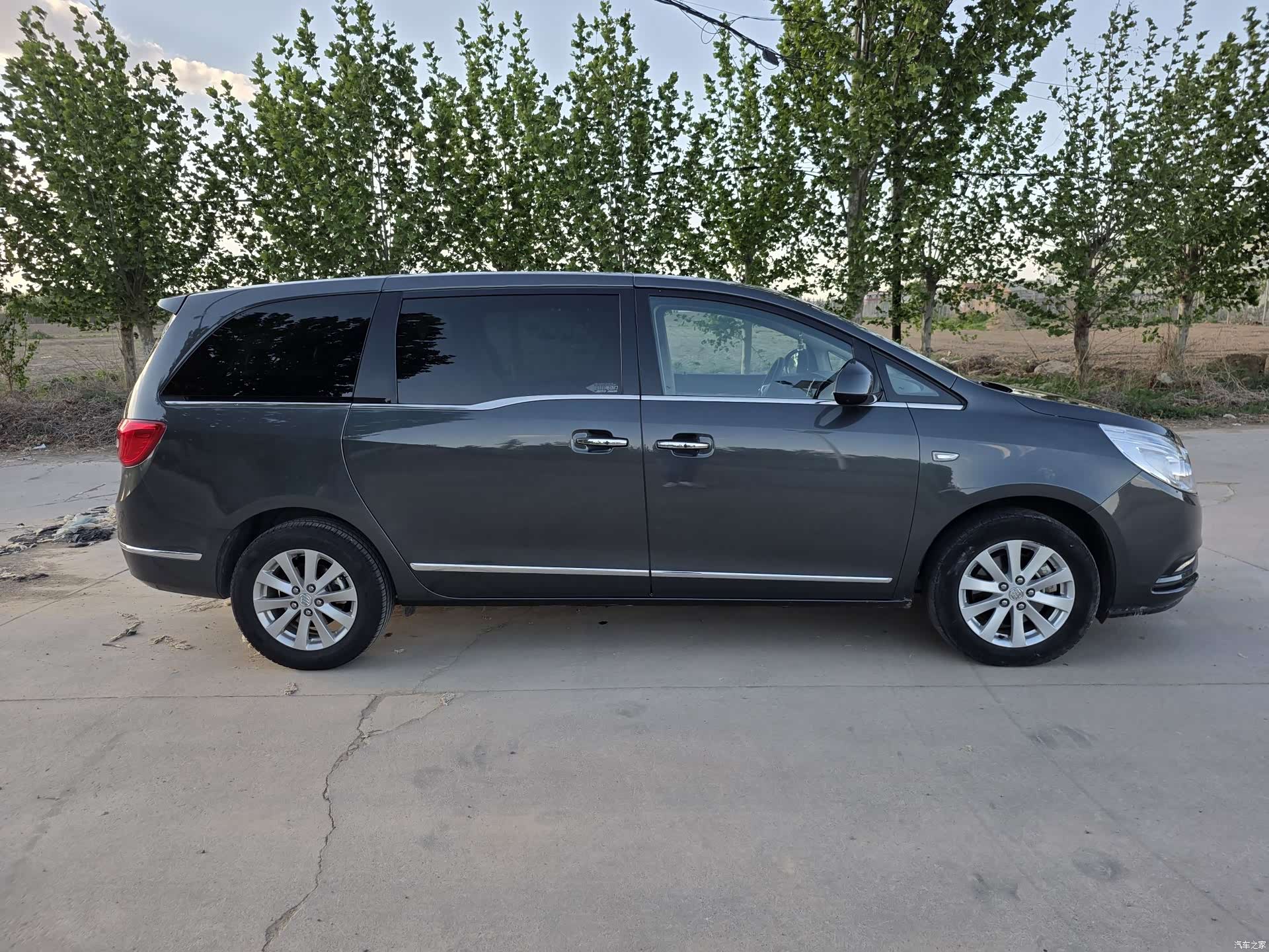 Buick GL8, 2019 4