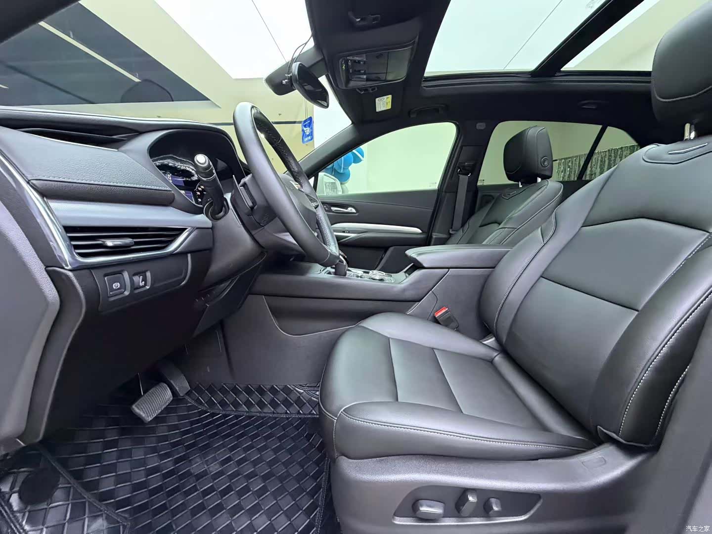 Cadillac XT4, 2021 4
