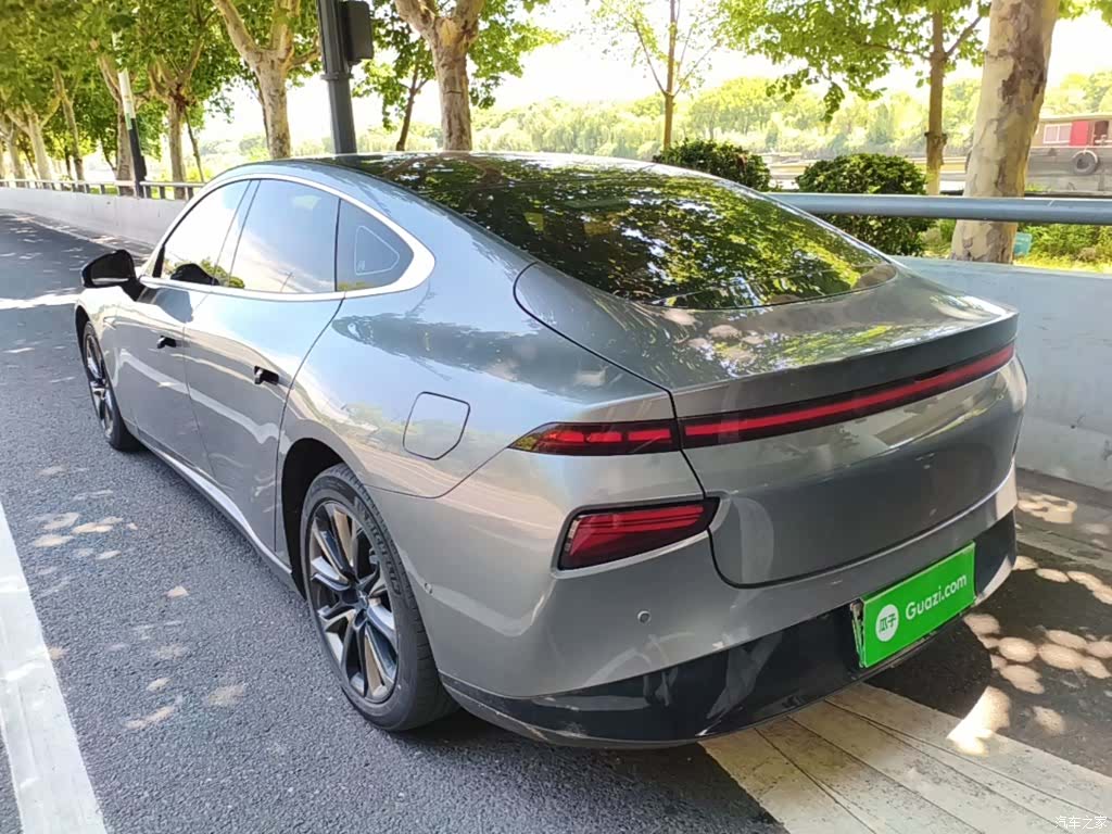 Xpeng P7, 2022 все фото