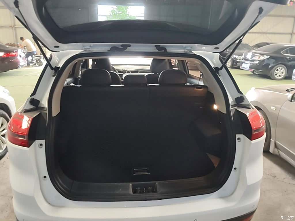 Geely Boyue, 2017 19