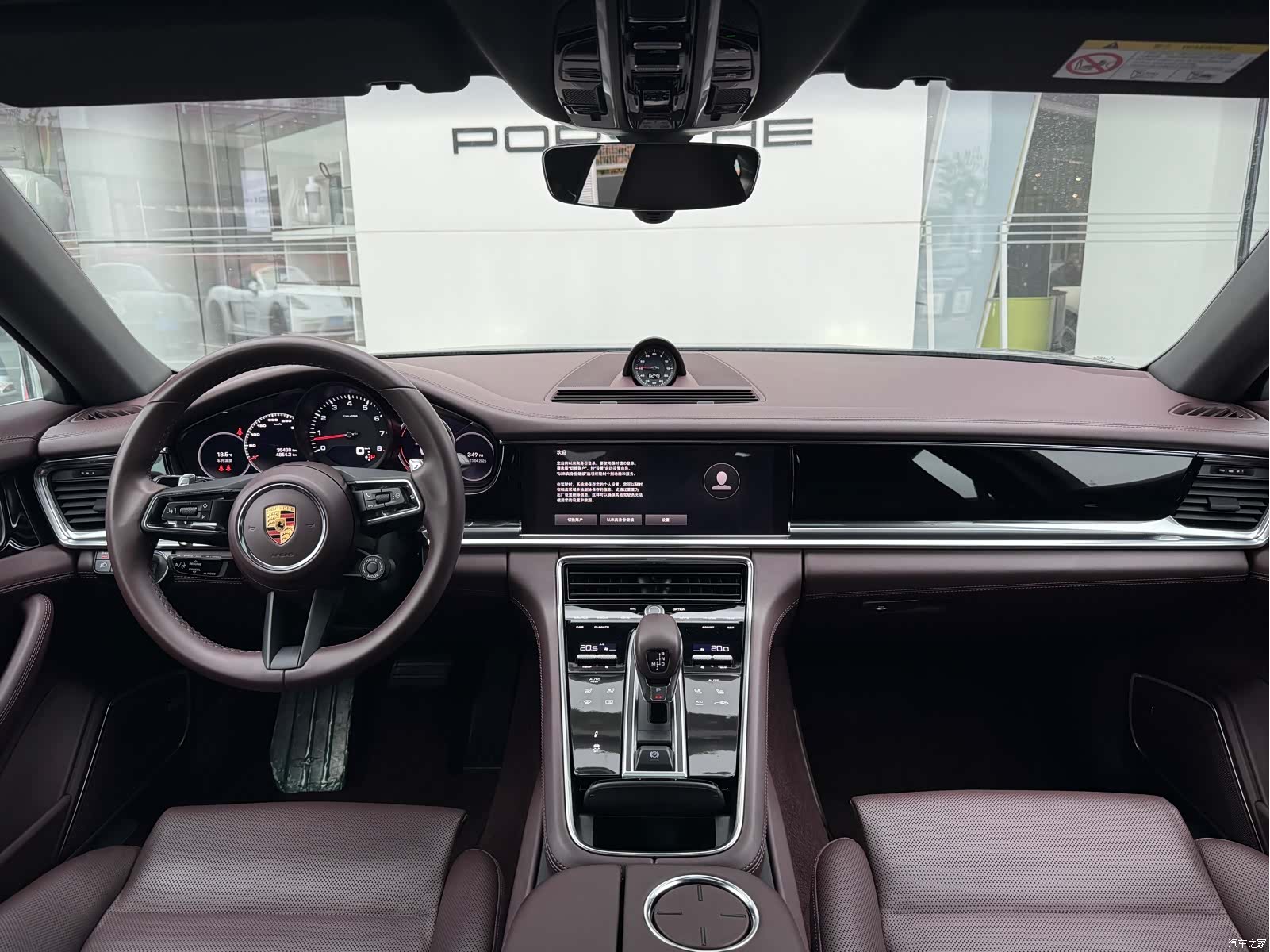 Porsche Panamera, 2022 11