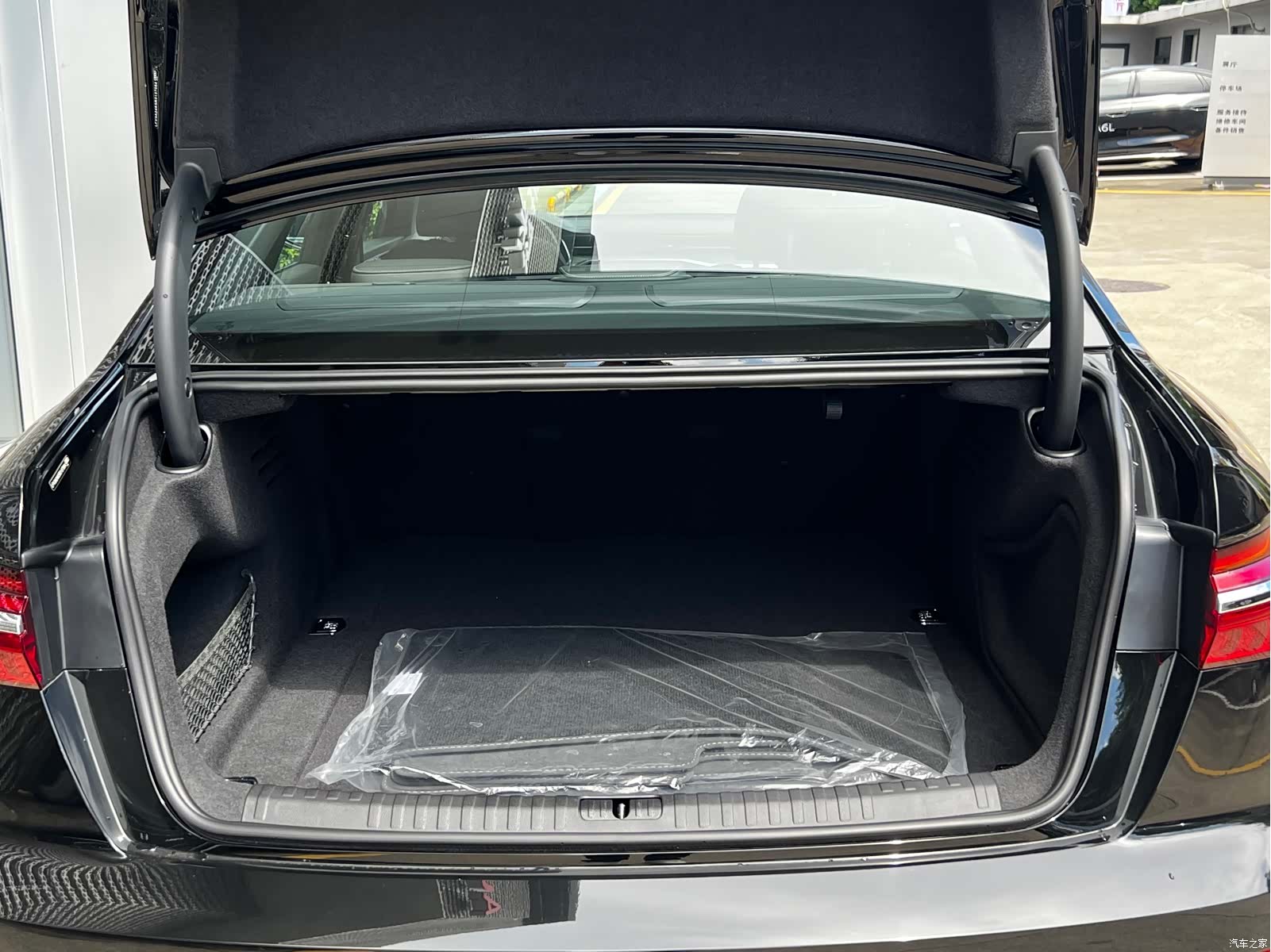 Audi A6L, 2024 25