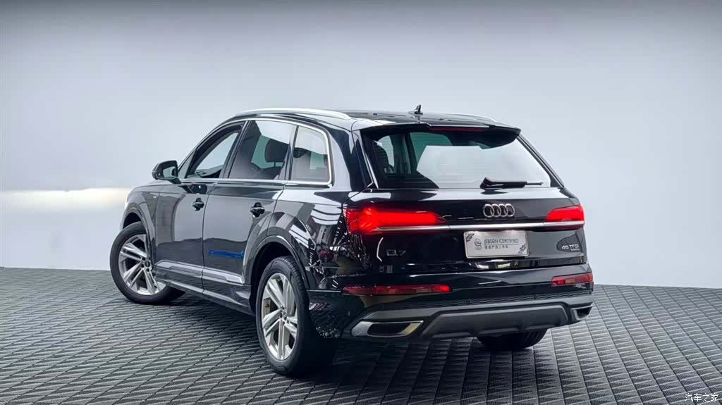 Audi Q7, 2023 6