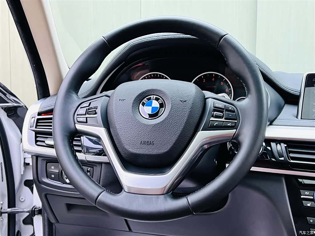 BMW X6, 2017 10