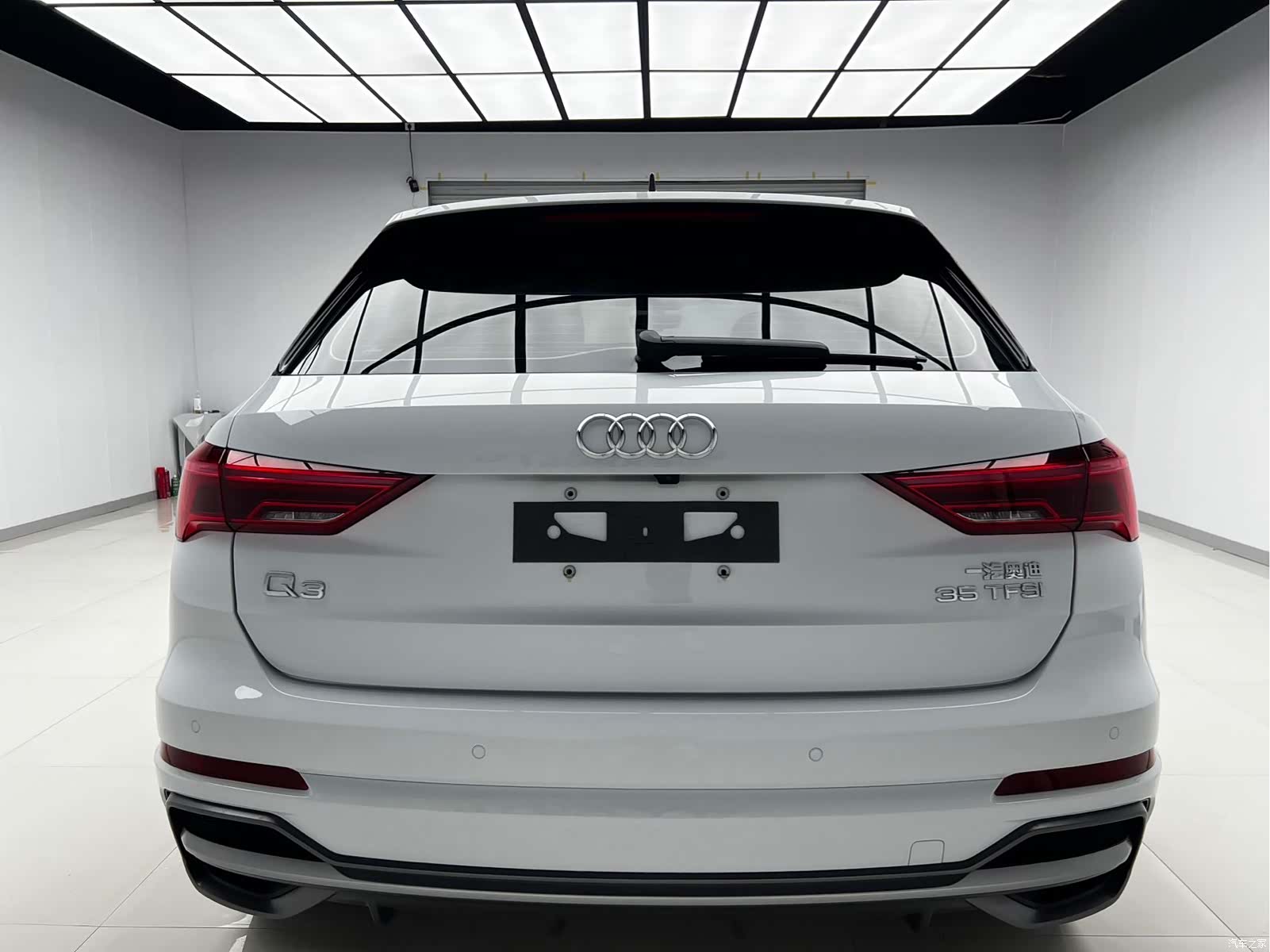 Audi Q3, 2022 все фото