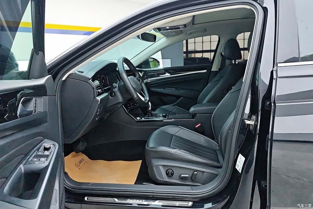 Volkswagen Passat, 2022 9