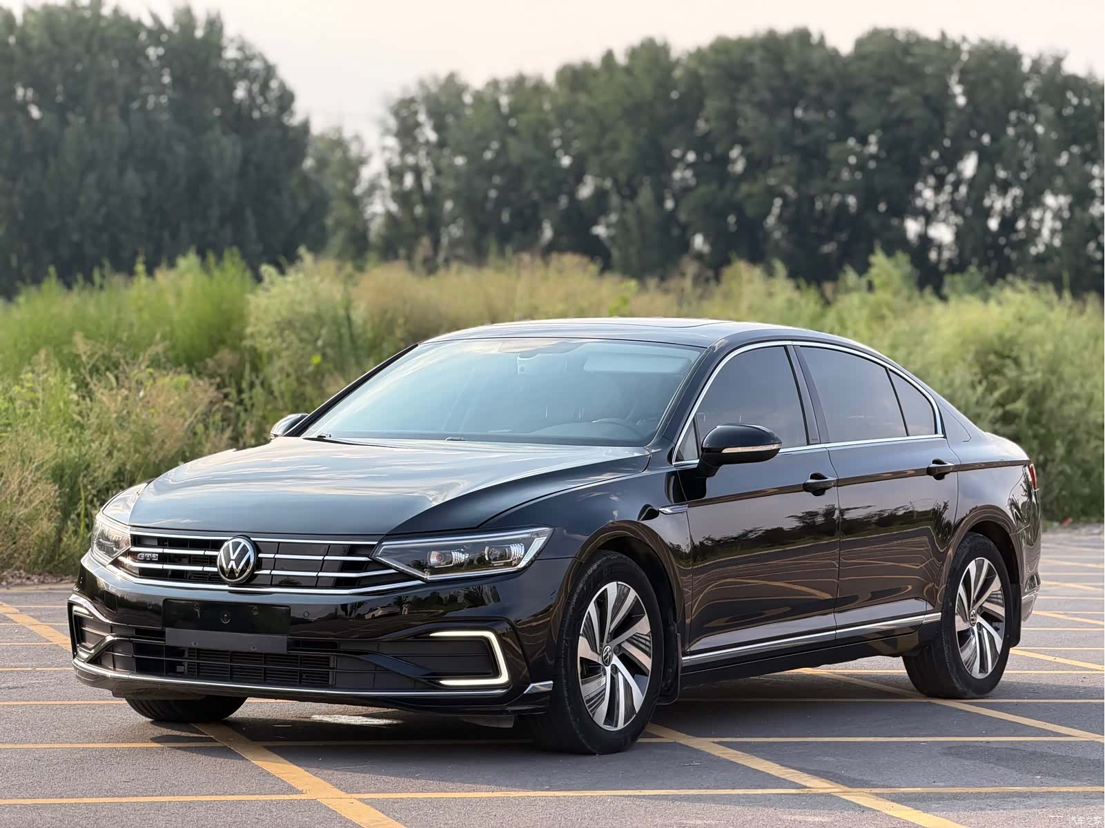 Volkswagen Magotan, 2021 1