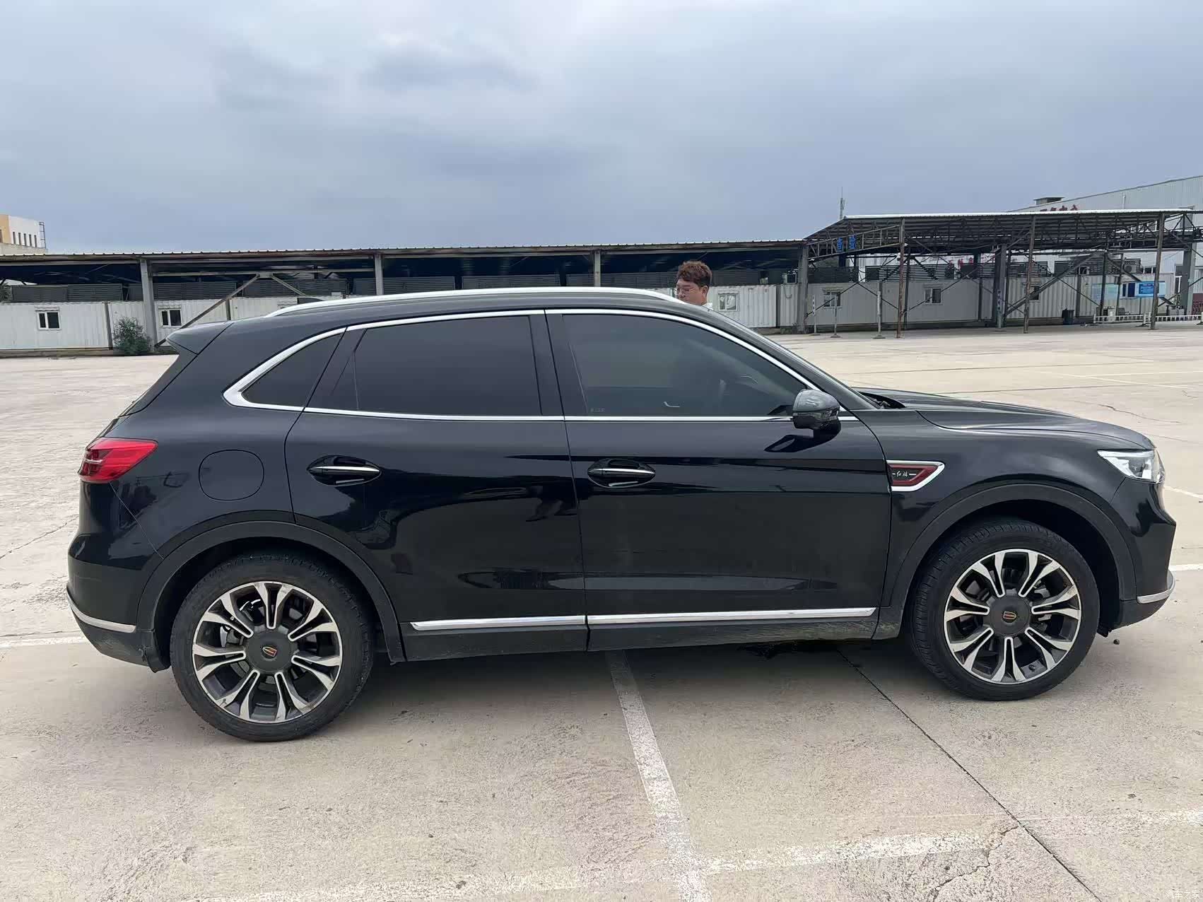 Hongqi HS5, 2020 7