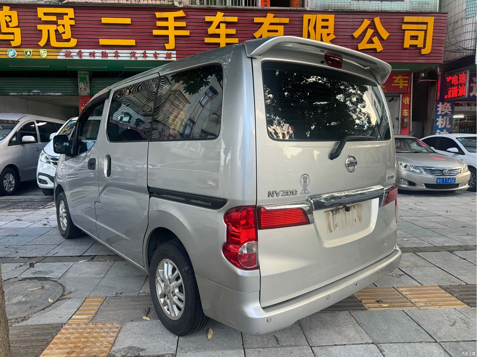 Nissan NV200, 2011 6