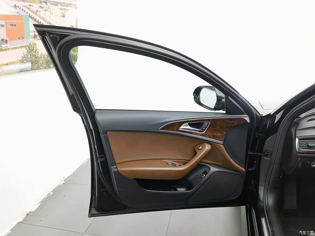 Audi A6L, 2019 8