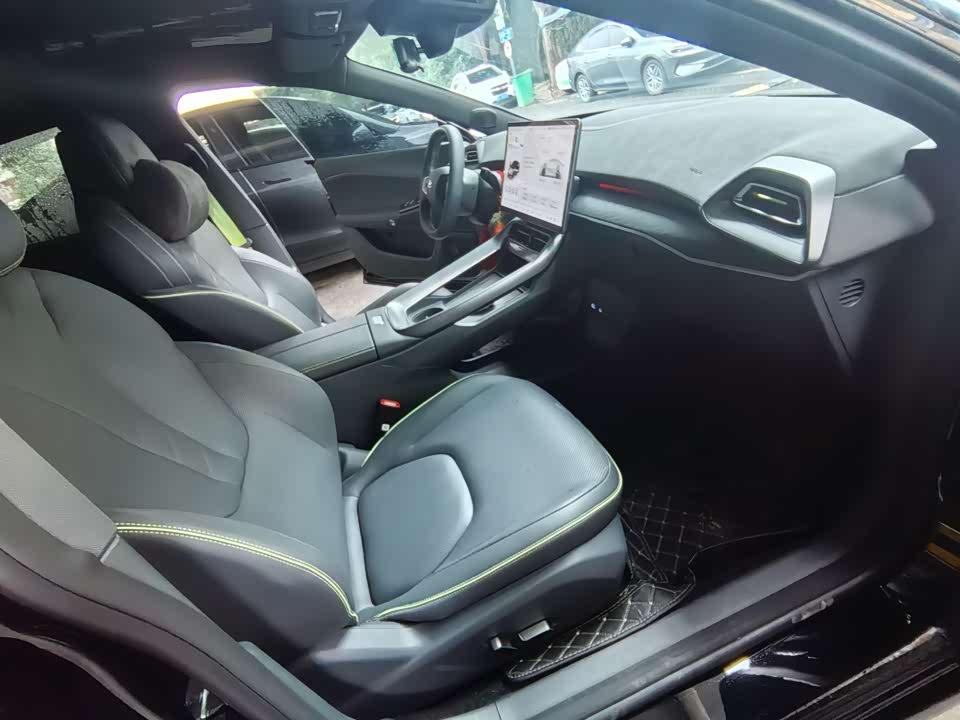 ARCFOX Polar Fox Alpha S5