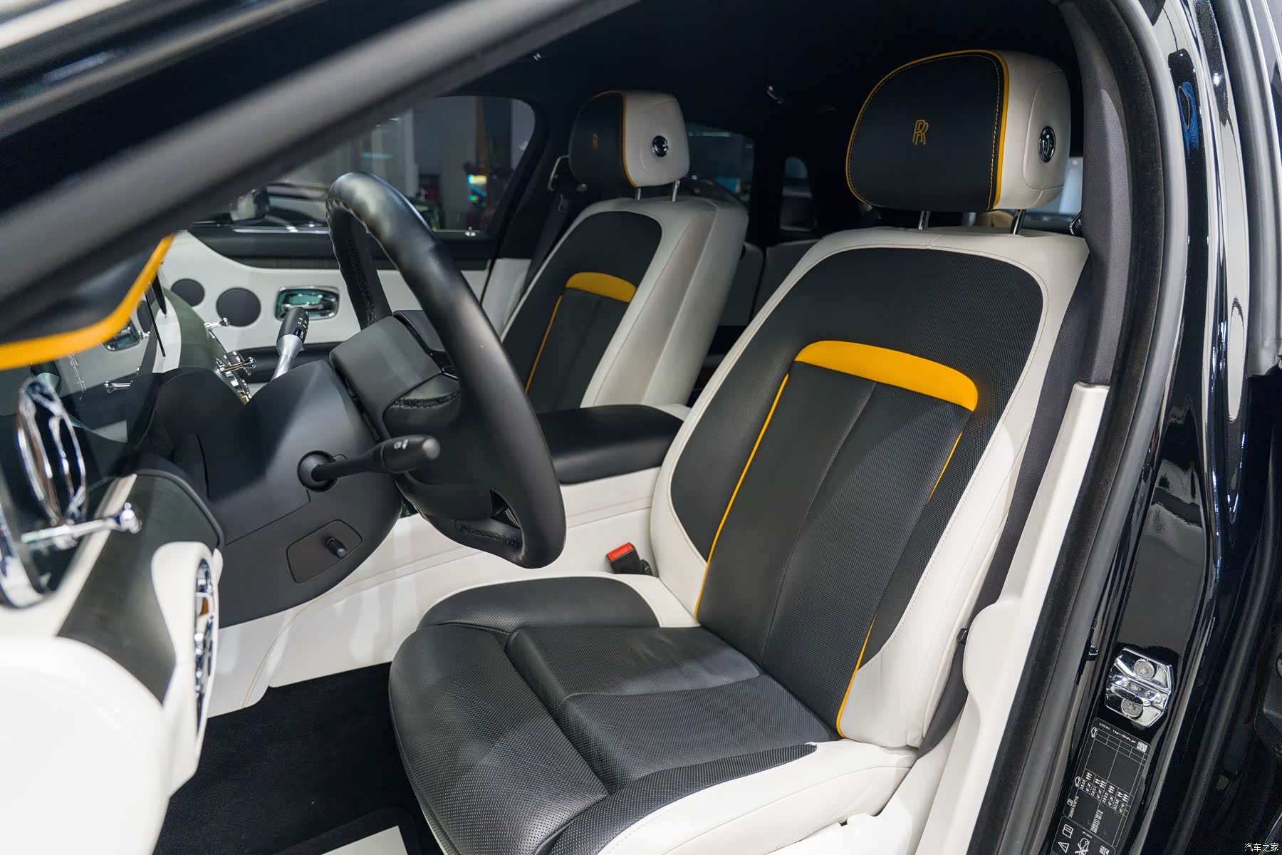 Rolls-Royce Ghost, 2021 8