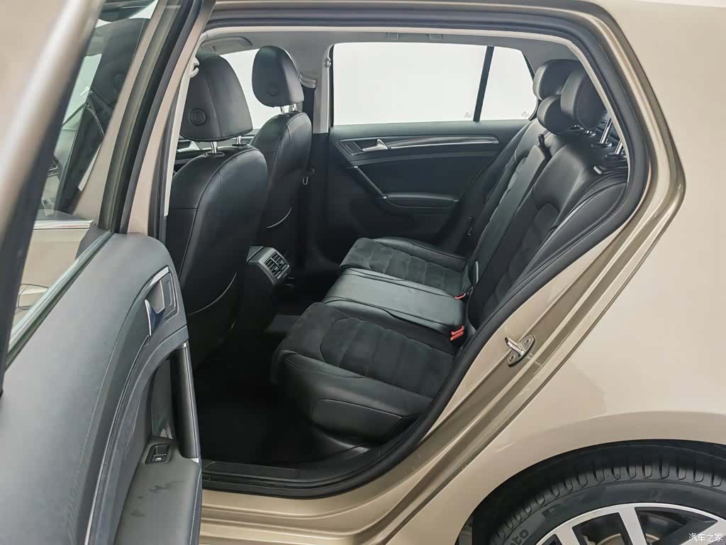 Volkswagen Golf, 2018 15