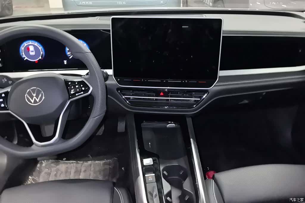 Volkswagen Passat, 2024 13
