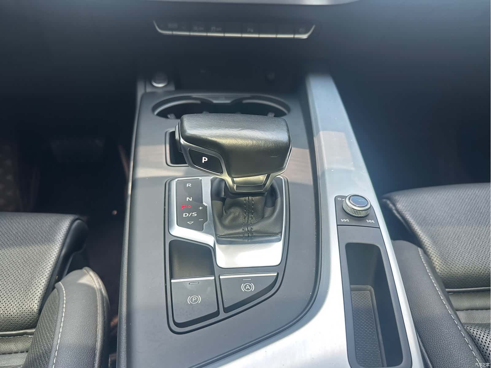 Audi A4L, 2021 10