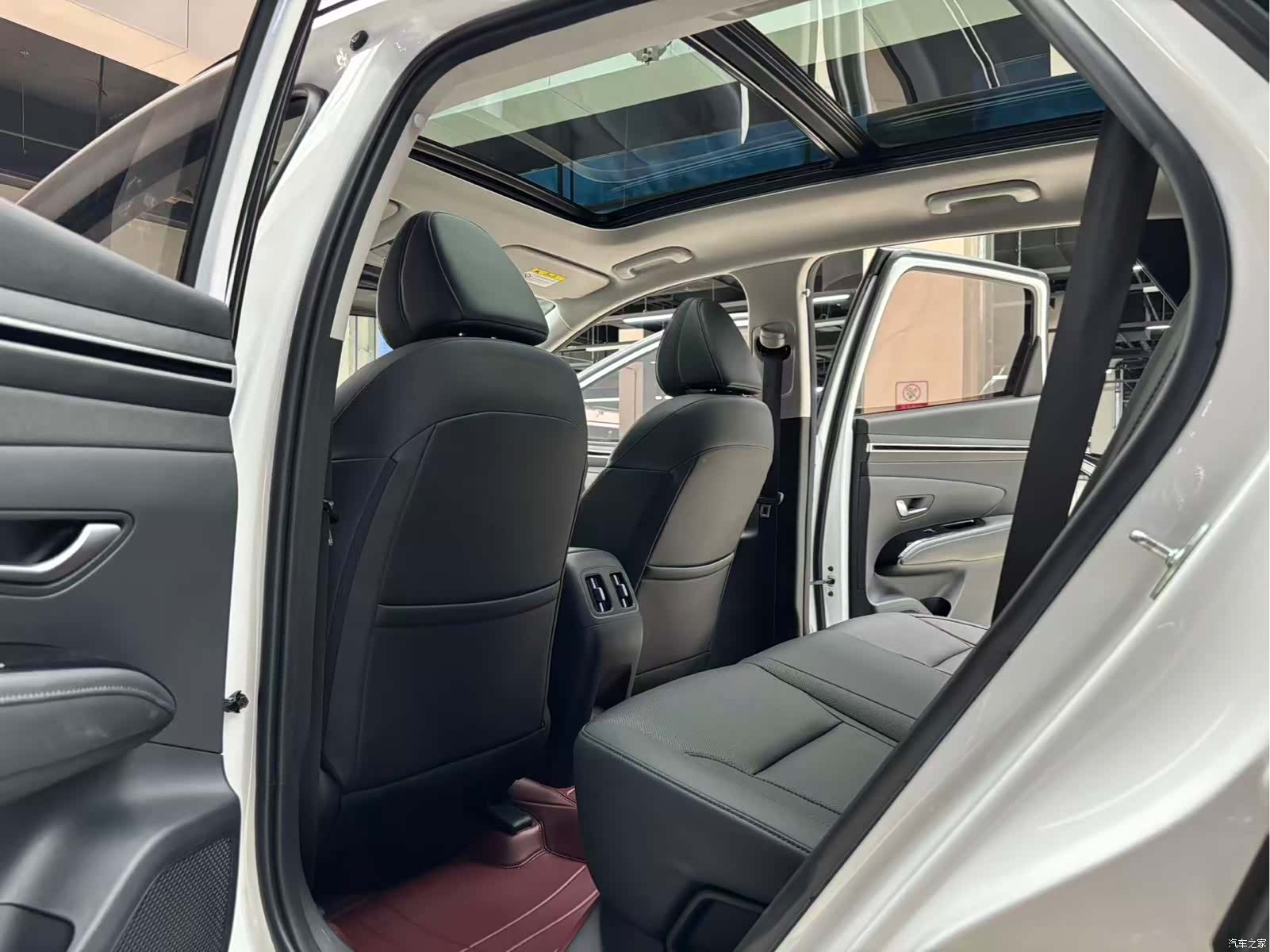 Hyundai Tucson L, 2022 8