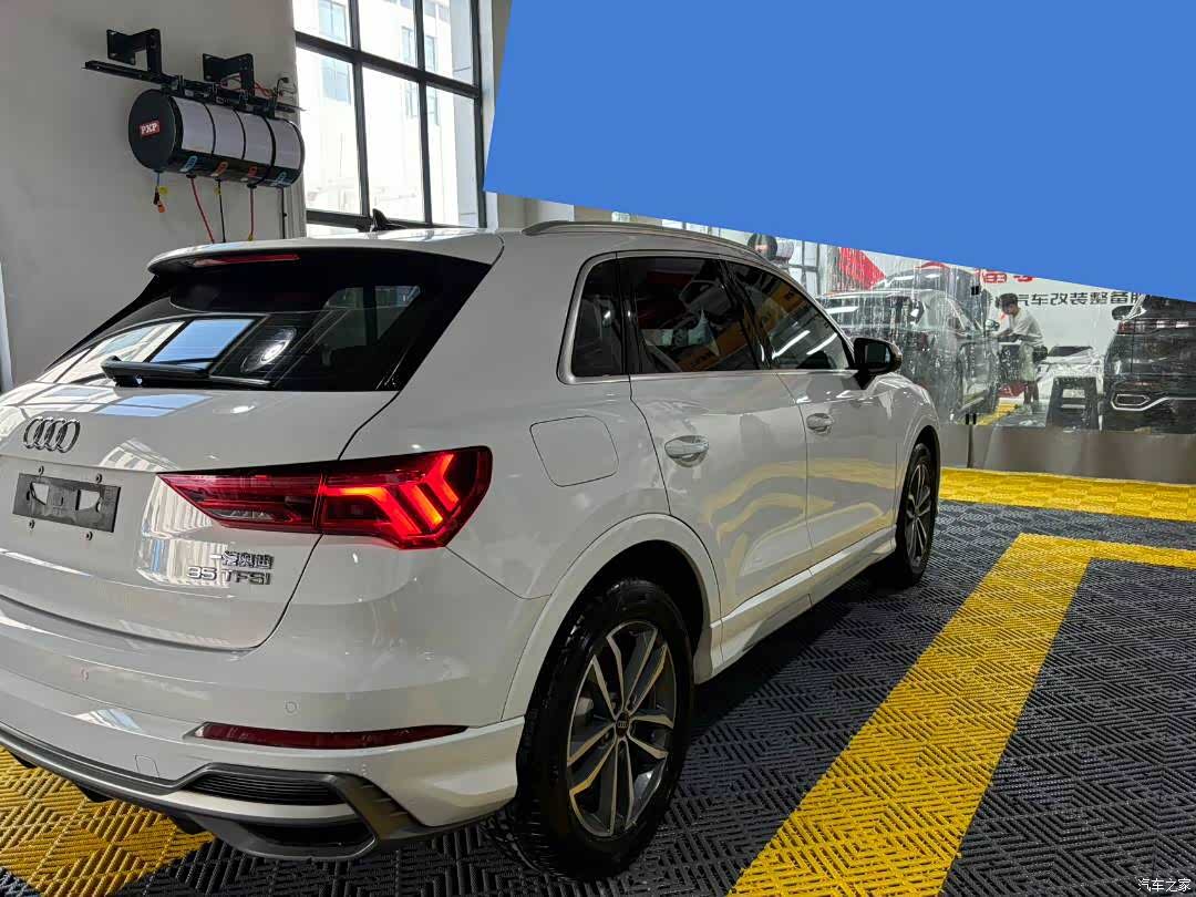 Audi Q3, 2023 8