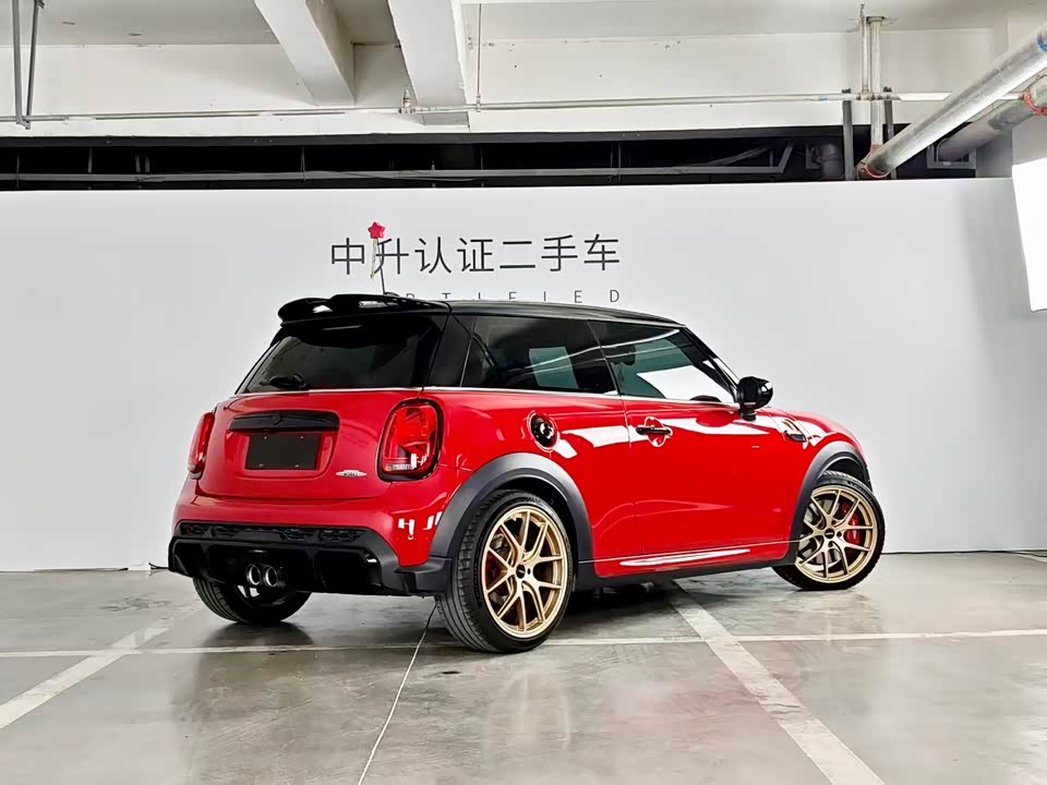 MINI JCW