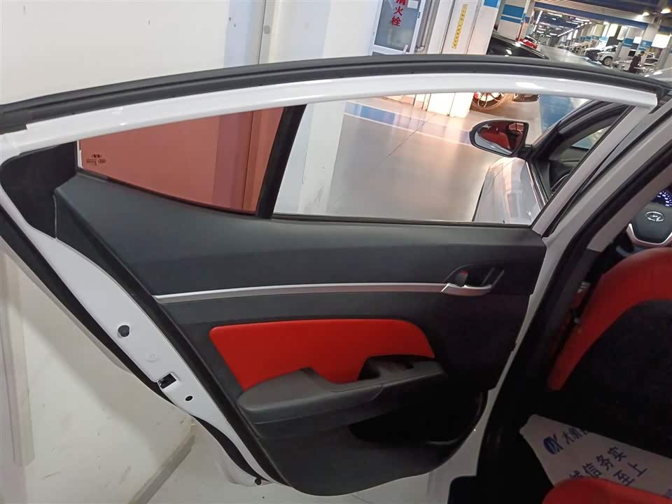 Hyundai Lead Hyundai Lead
