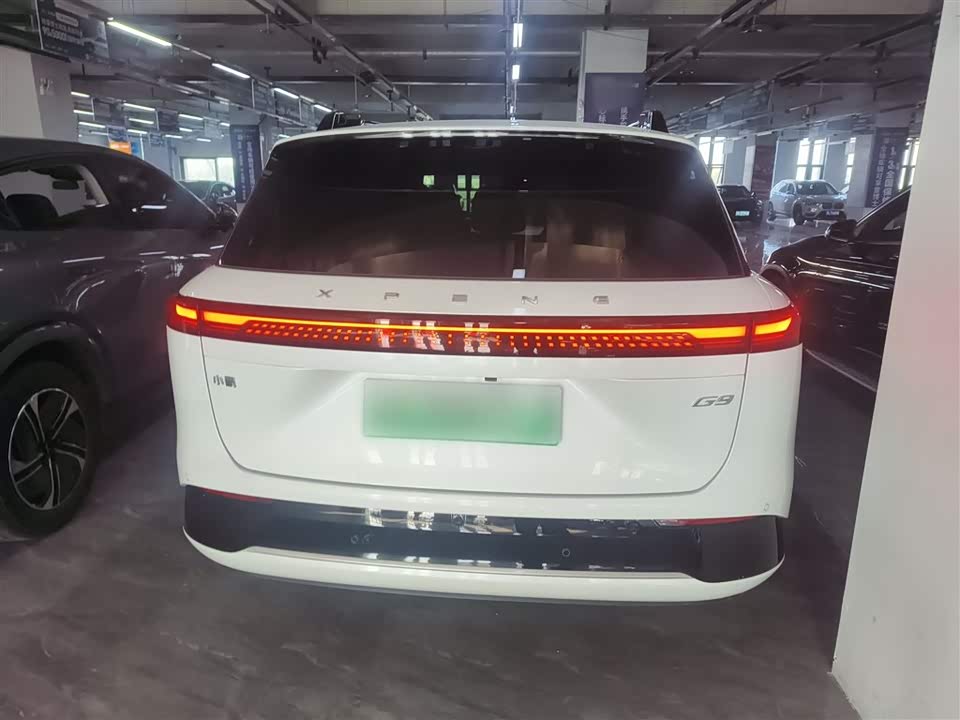XPENG G9