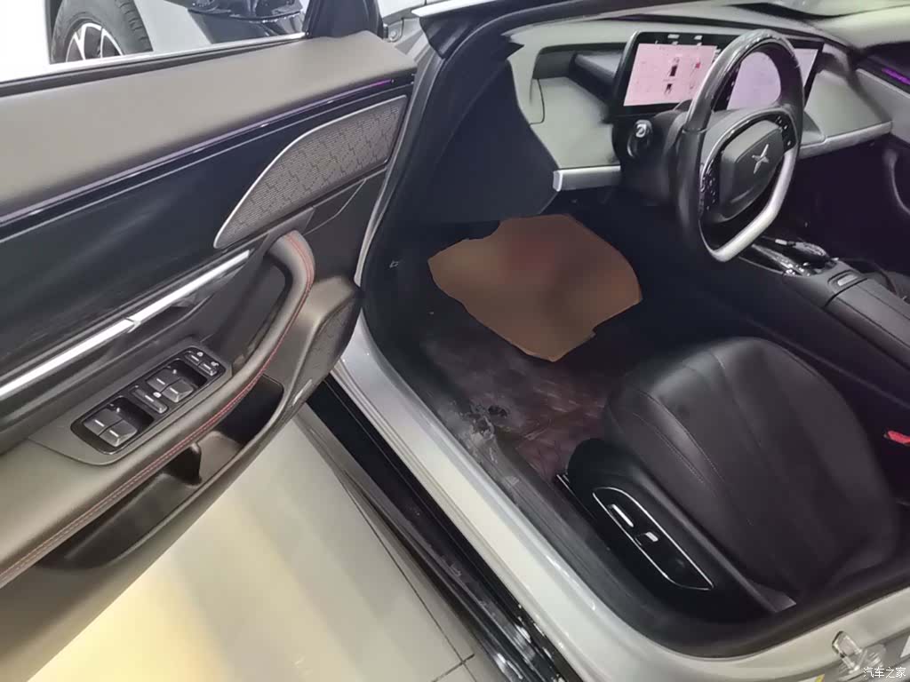 Xpeng P7, 2021 16