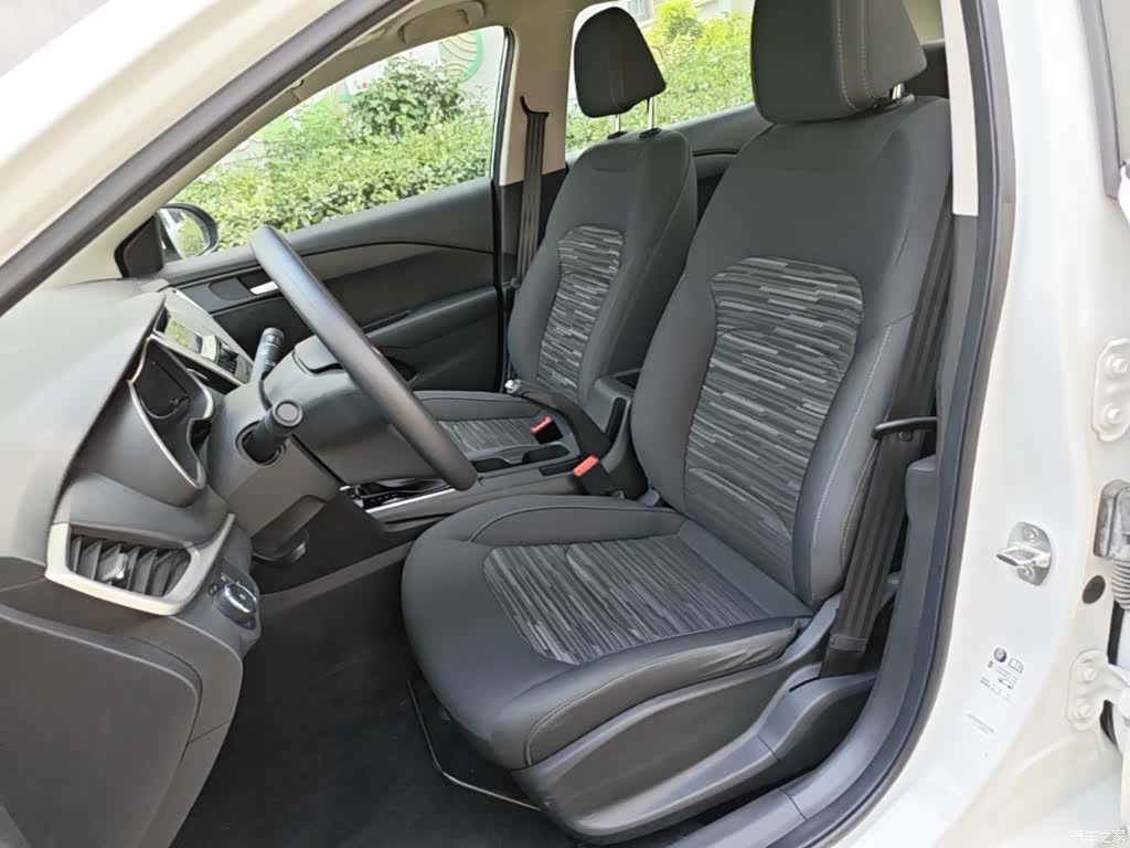 Chevrolet 320, 2019 15