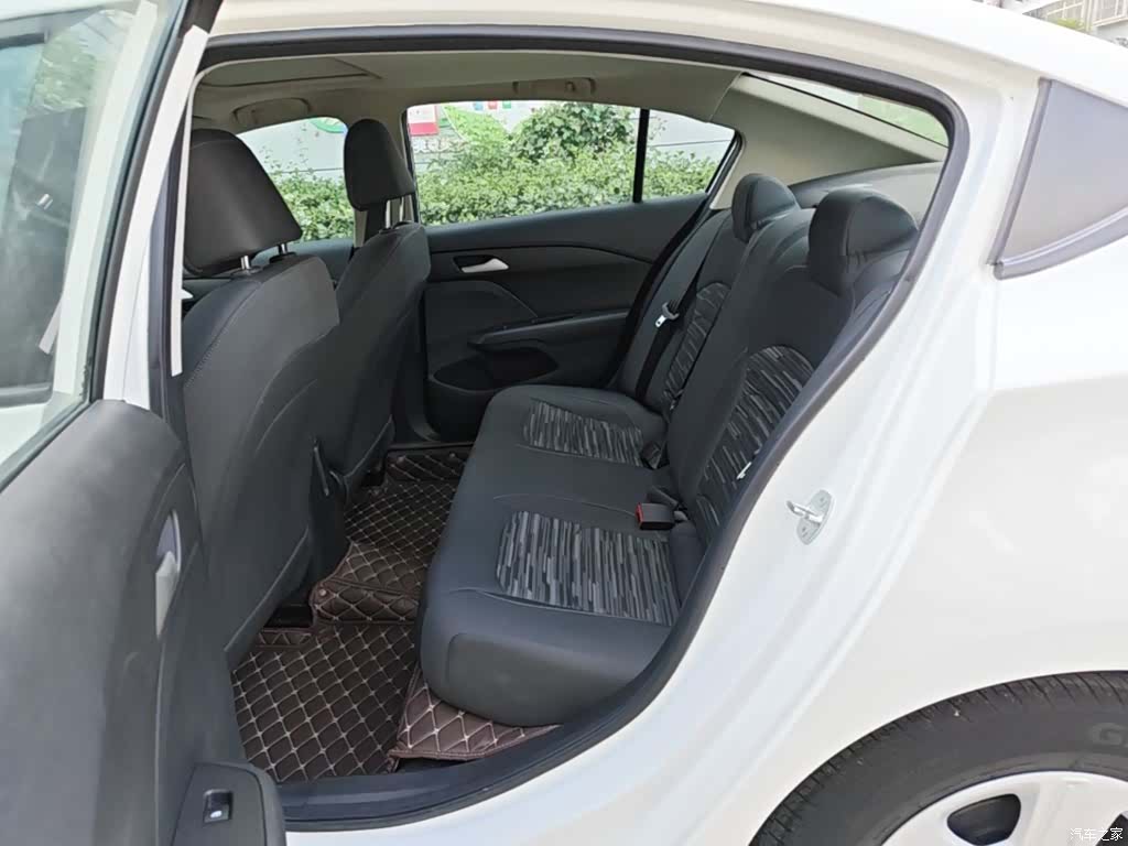 Chevrolet 320, 2019 17