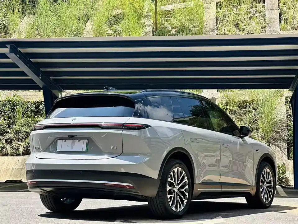 NIO ES6