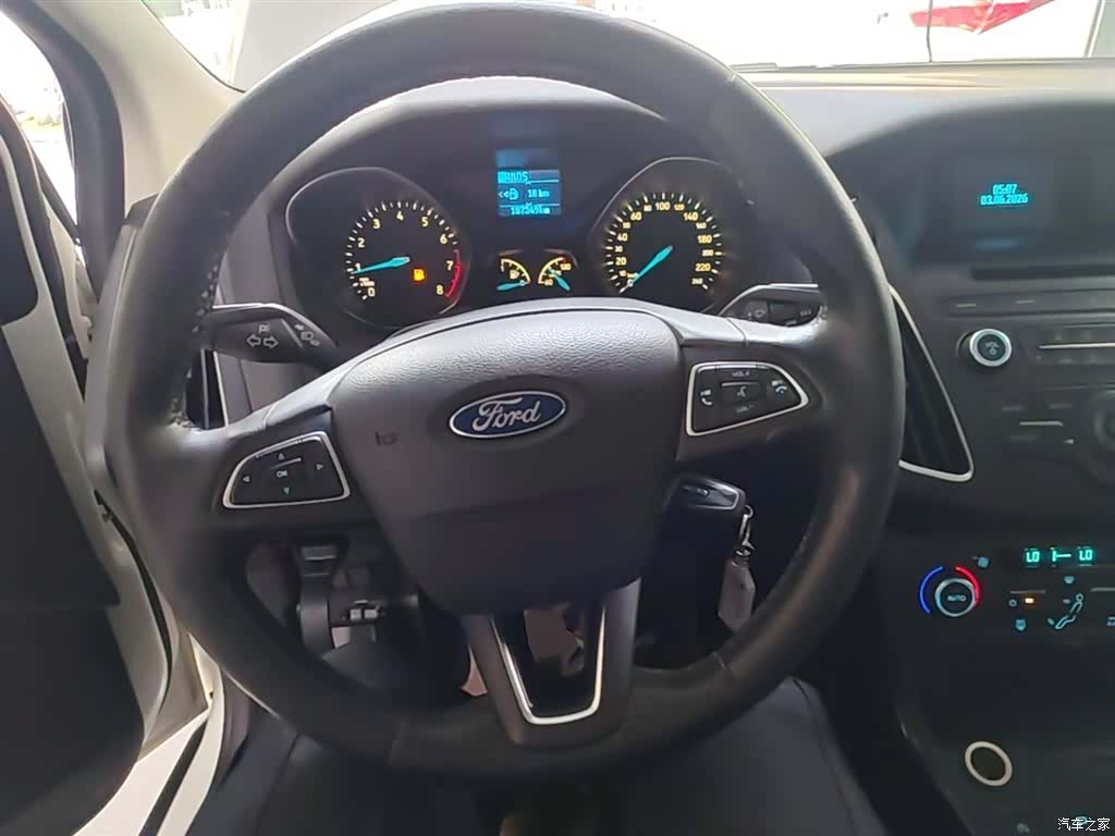 Ford Focus, 2016 11