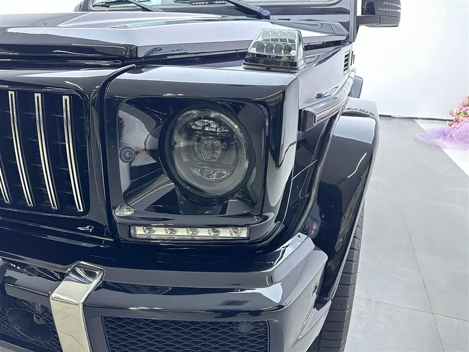 Mercedes-Benz G-class