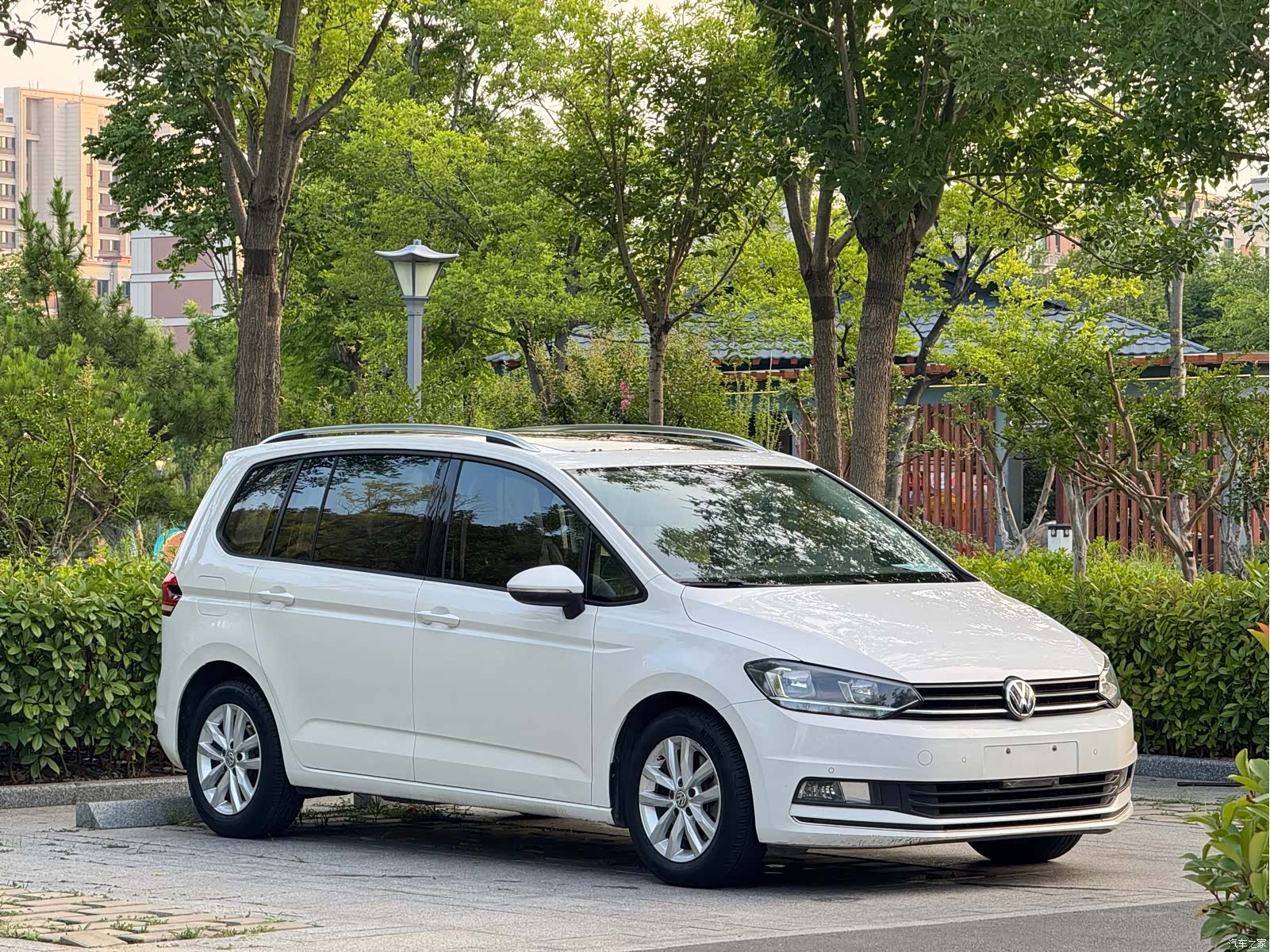 Volkswagen L, 2018 3
