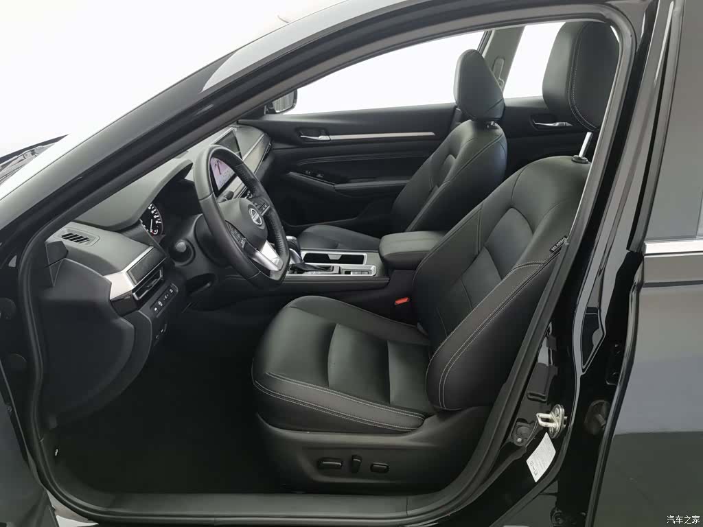 Nissan Teana, 2023 10