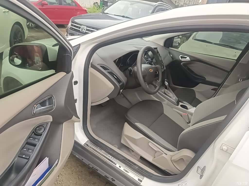 Ford Focus, 2014 16