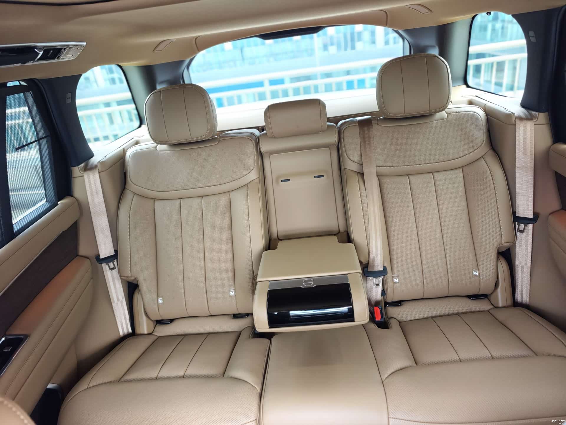 Land Rover Range Rover, 1900 14