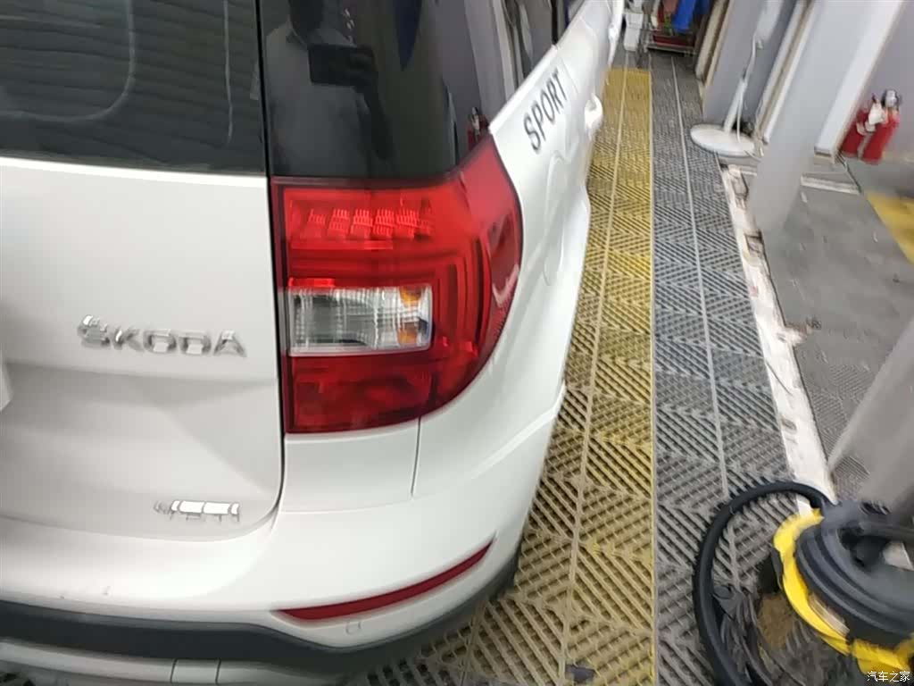 Skoda Yeti, 2014 8