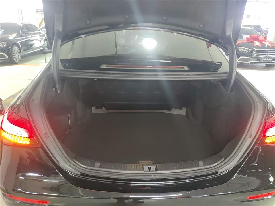 Mercedes-Benz E-class Mercedes-Benz E-class