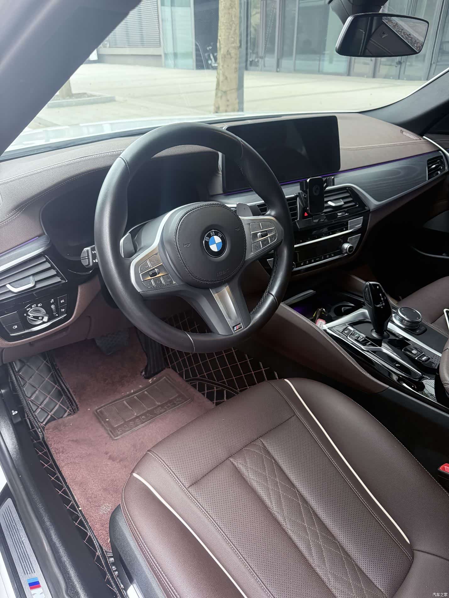 BMW 5 Series, 2023 4
